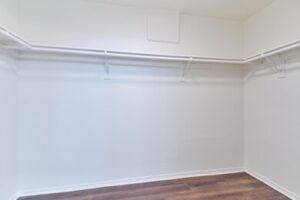 66029 Avenida Barona